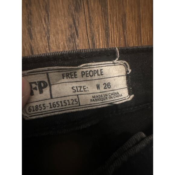 Women 26 Free People Great Heights Frayed Skinny Jeans Black Denim Pants Crop - Picture 4 of 6